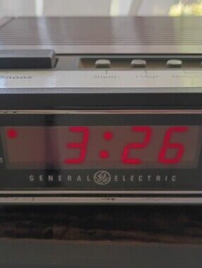General Electric Vintage Digital Alarm Clock - Red LED